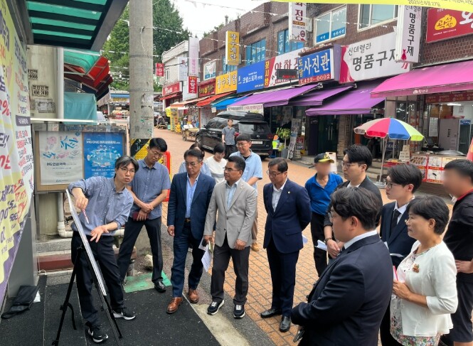 안양시의회 총무경제위원회, 관양시장 ...