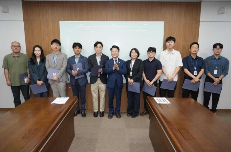 춘천시, 상반기 적극행정 우수공무원·...