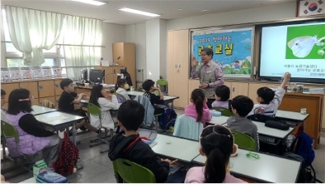 교과서 속 배추흰나비가 교실로… 서울...