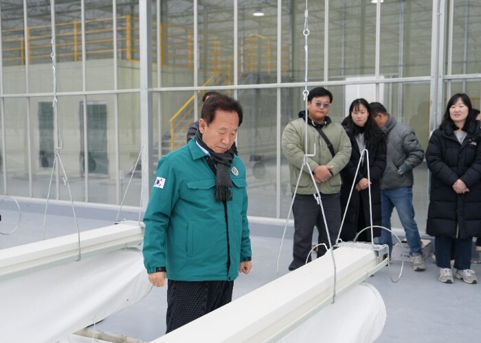 봉화군, 임대형 스마트팜단지 B동 입...