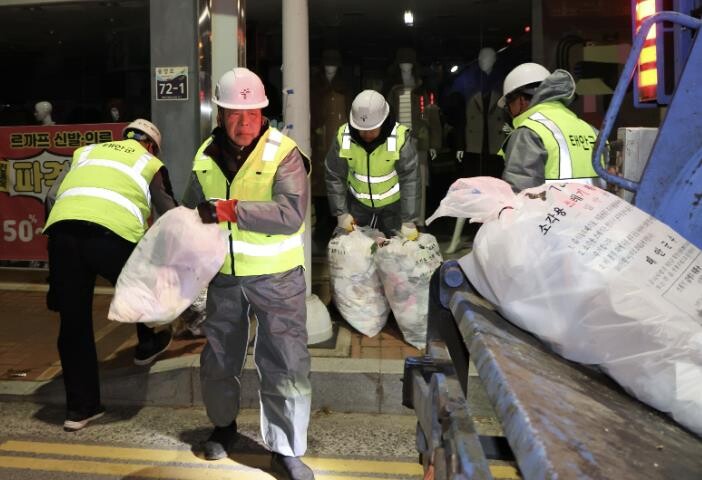 태안군 공무원, 새벽을 여는 