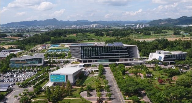 완주군, 소상공인 경영애로 해소 나선...